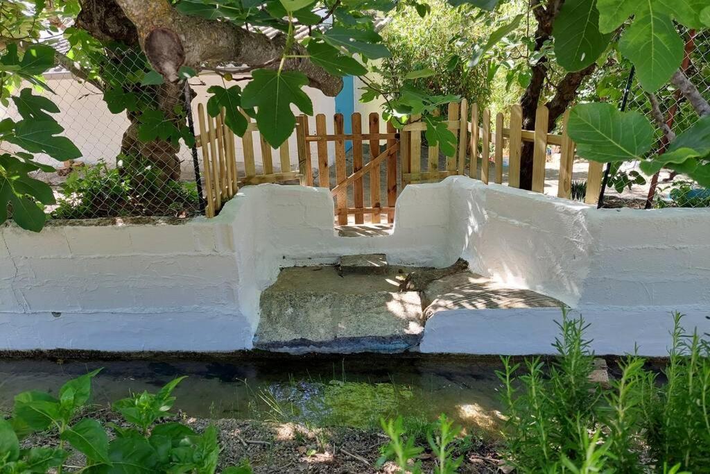 La Huerta Del Castillo Con Su Caz De Agua - Enjoy Life & Relax Castillo de Locubín المظهر الخارجي الصورة